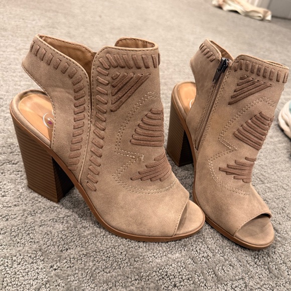 7 Taupe Peep Toe Bootie - Picture 4 of 13